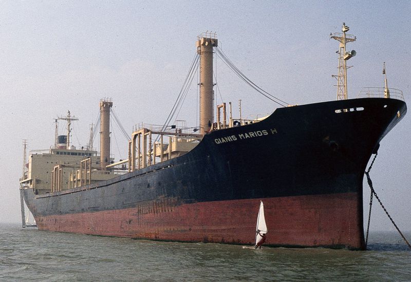 GIANIS MARIOS H laid up in the River Blackwater. Date: 5 September 1982.